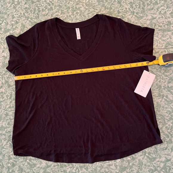 Athleta Breezy Scoop Tee - Picture 9 of 9